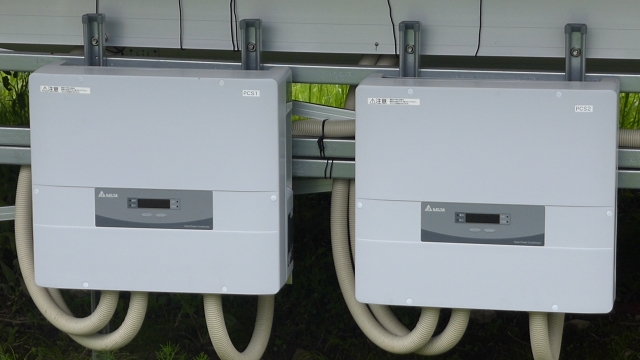 パワーコンディショナー2台