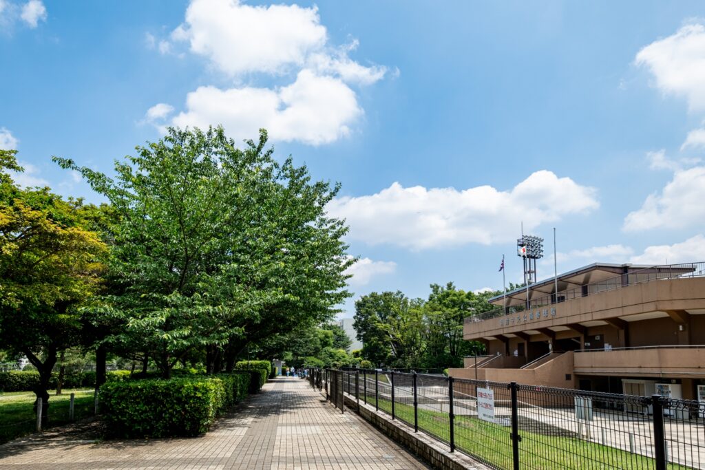 朝霞中央公園野球場