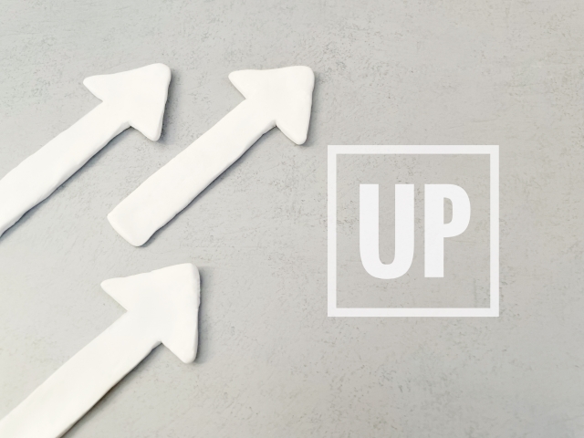 向上を表す矢印