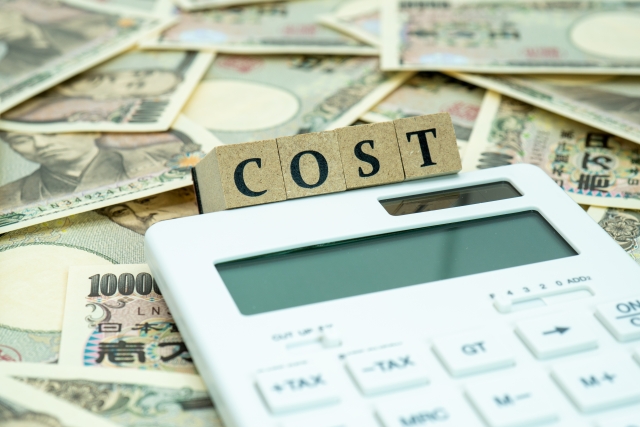 COSTの文字列と計算機